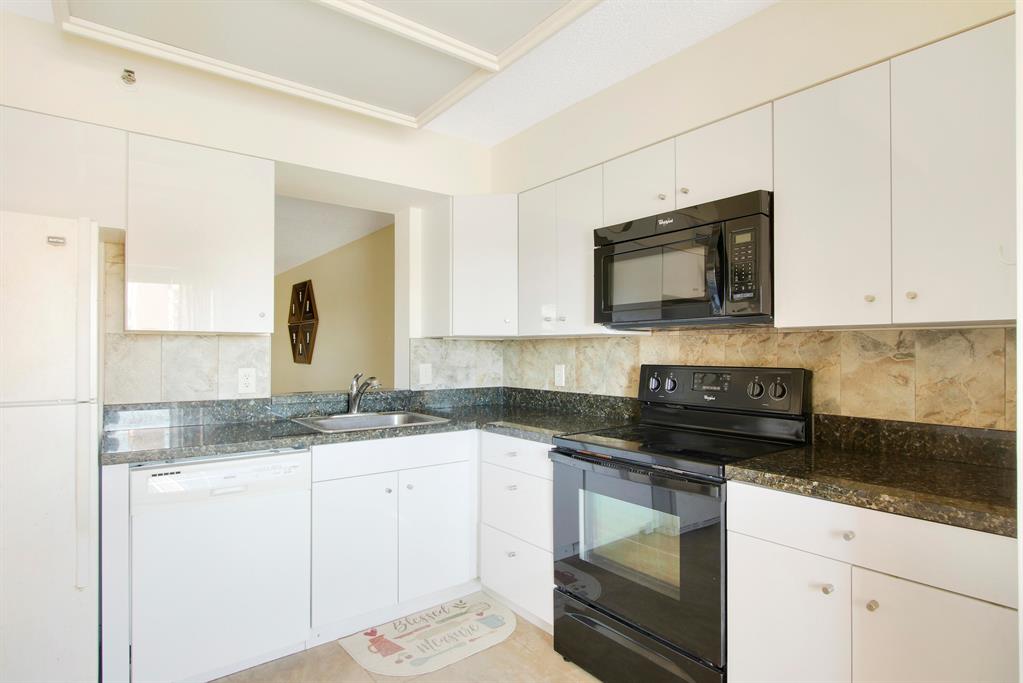 14575 Bonaire Boulevard Unit: 405