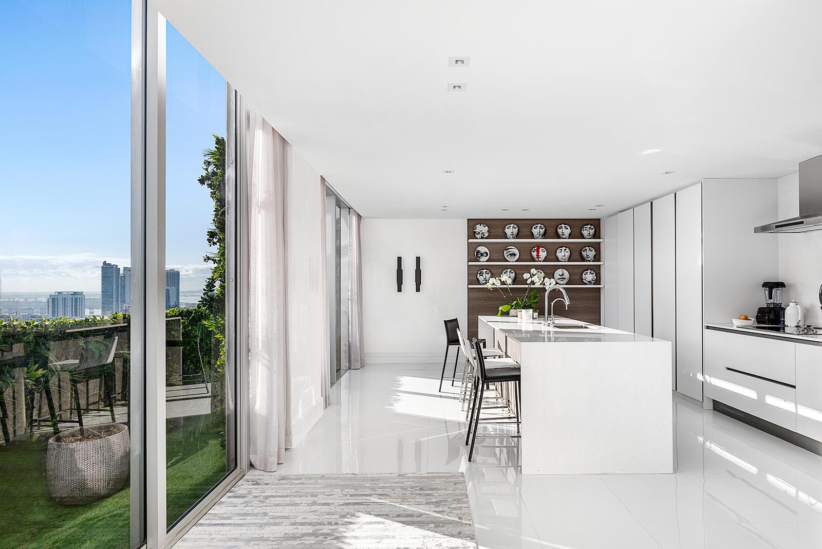 3301 NE 1st Avenue Ph4