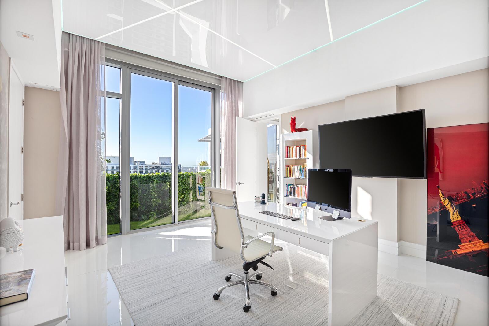 3301 NE 1st Avenue Ph4