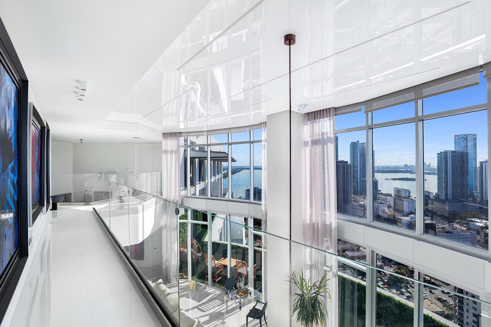 3301 NE 1st Avenue Ph4