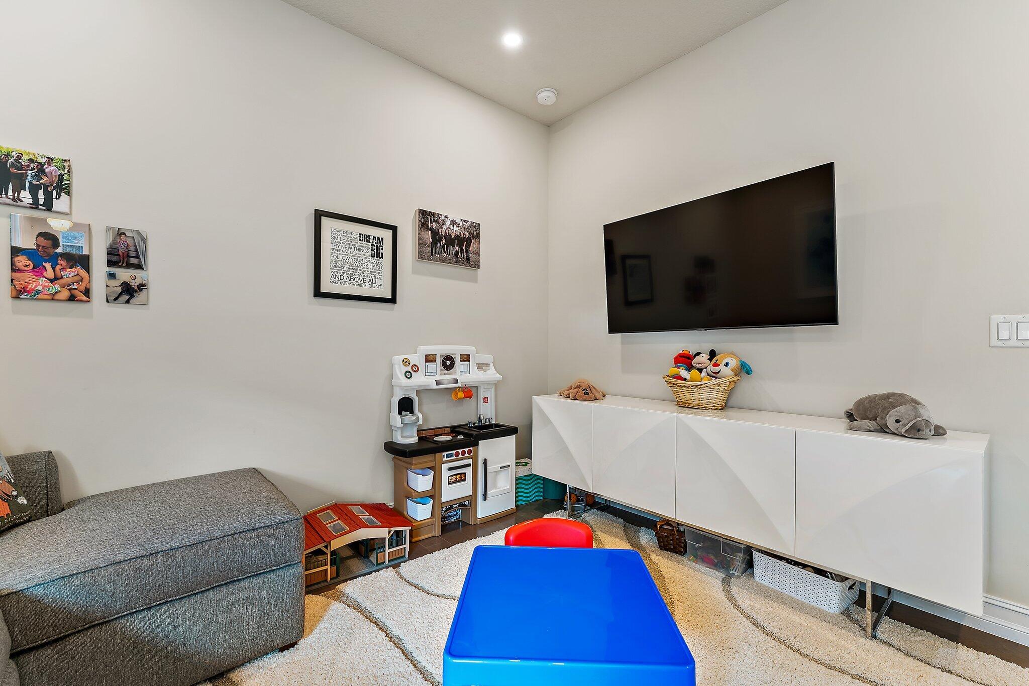 260 Carina Drive