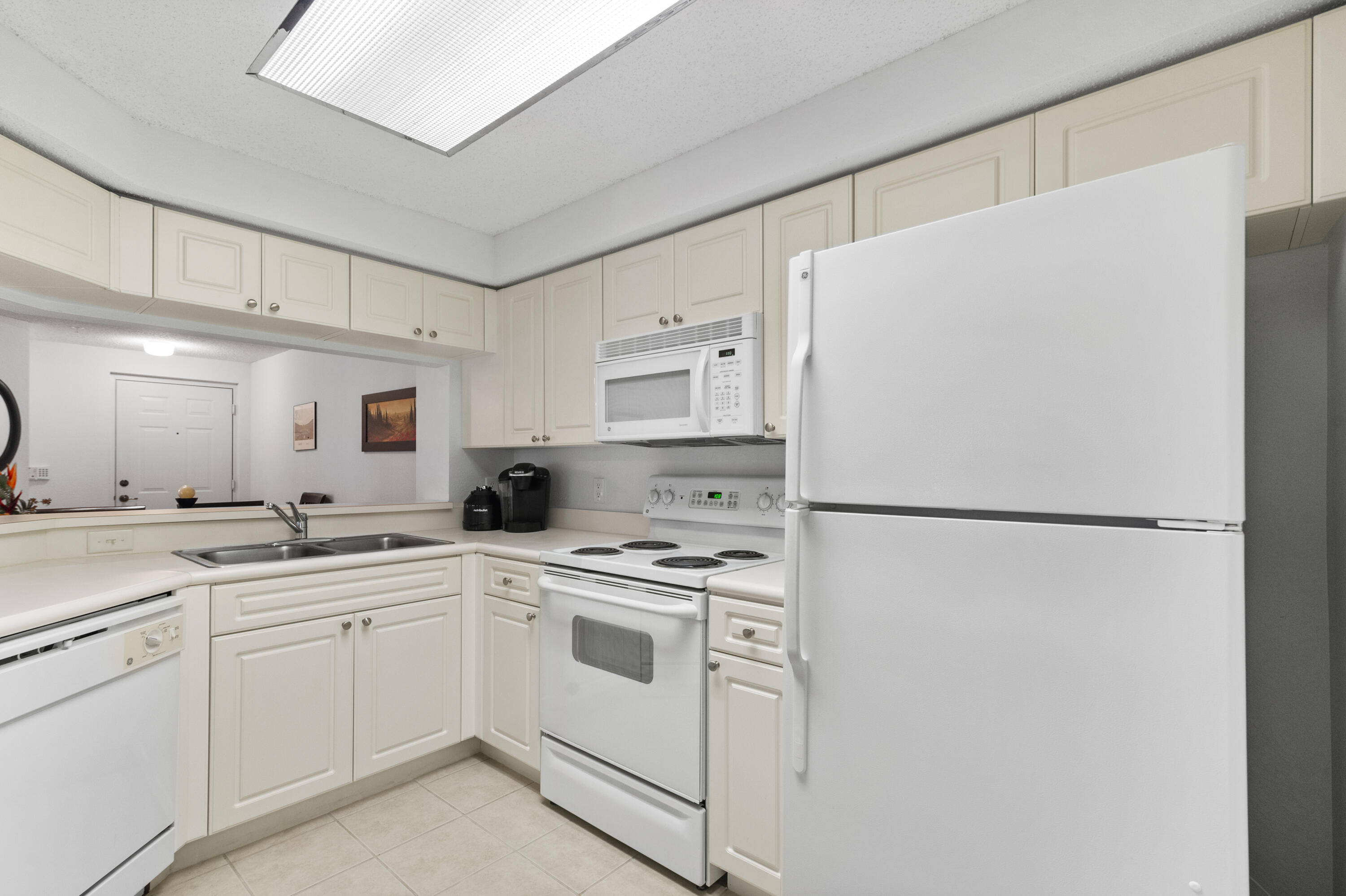 3020 Alcazar Place Unit: 308