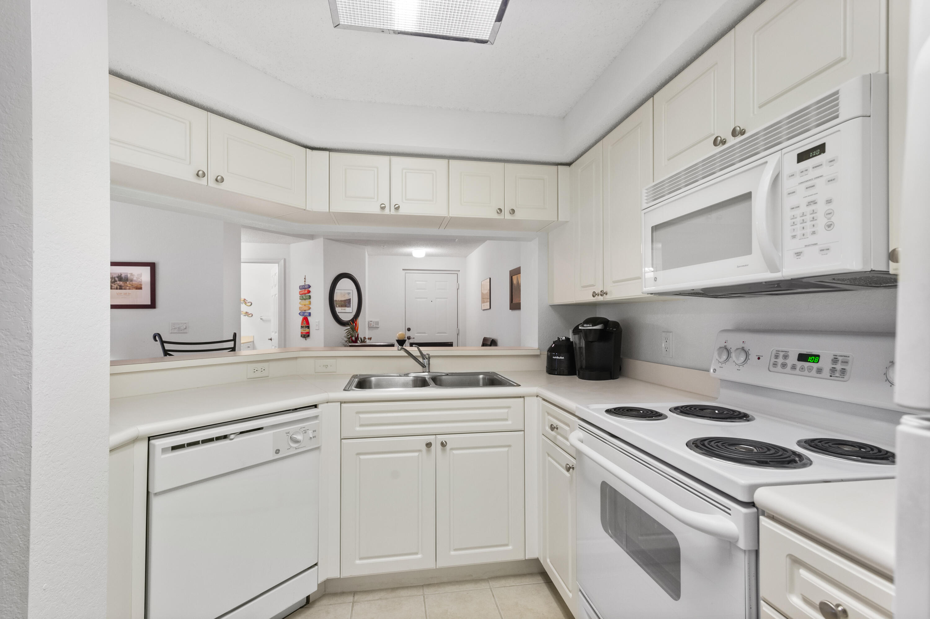 3020 Alcazar Place Unit: 308