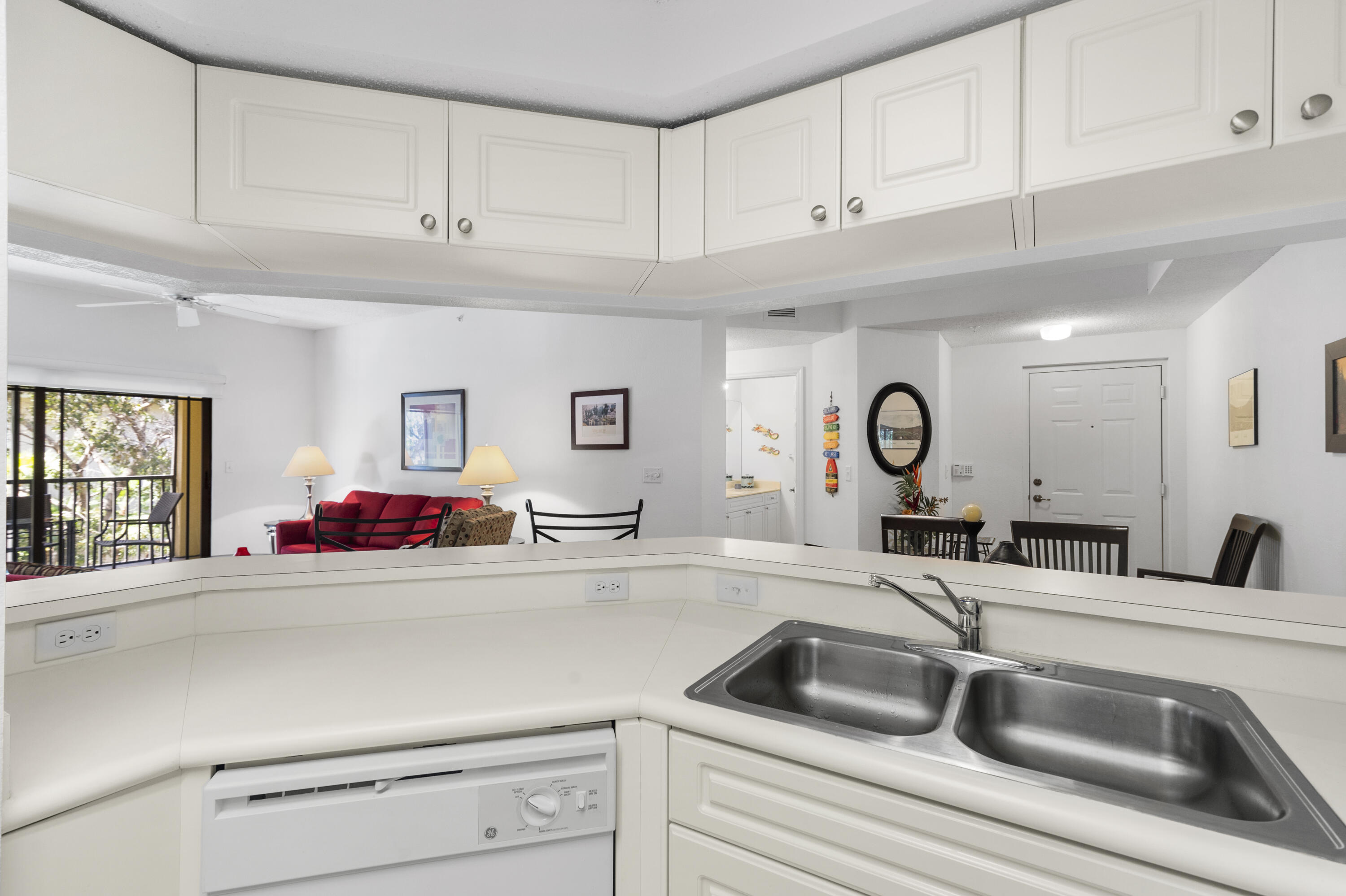 3020 Alcazar Place Unit: 308