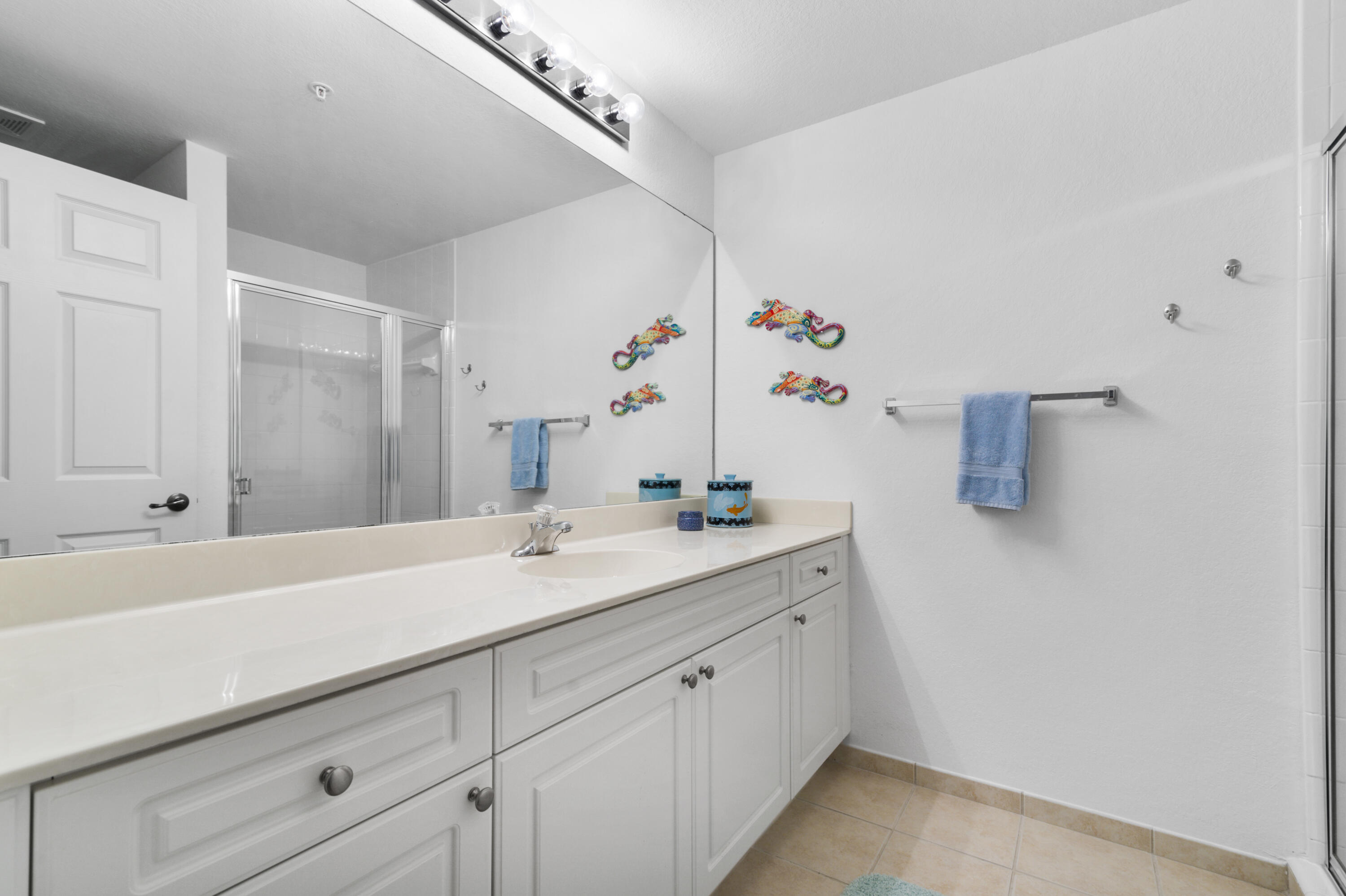 3020 Alcazar Place Unit: 308