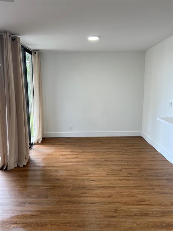 955 Egret Circle 211