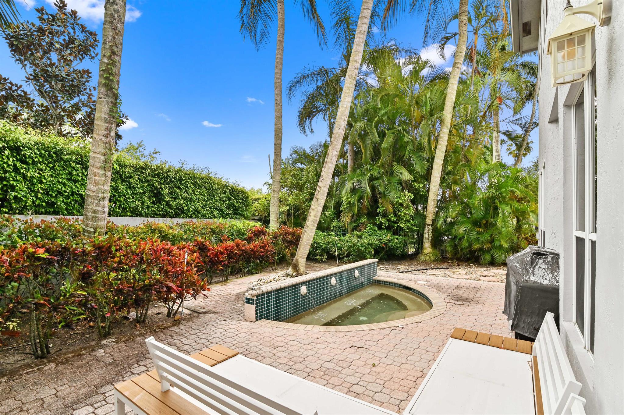 5830 NW 42nd Way