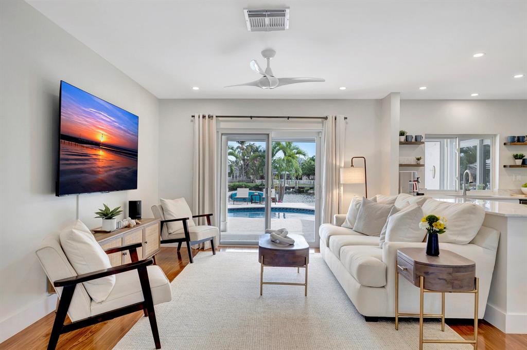 796 Avocet Road