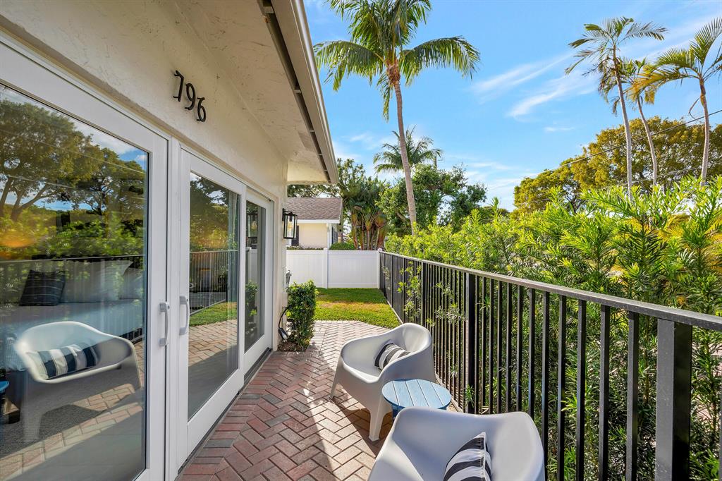 796 Avocet Road