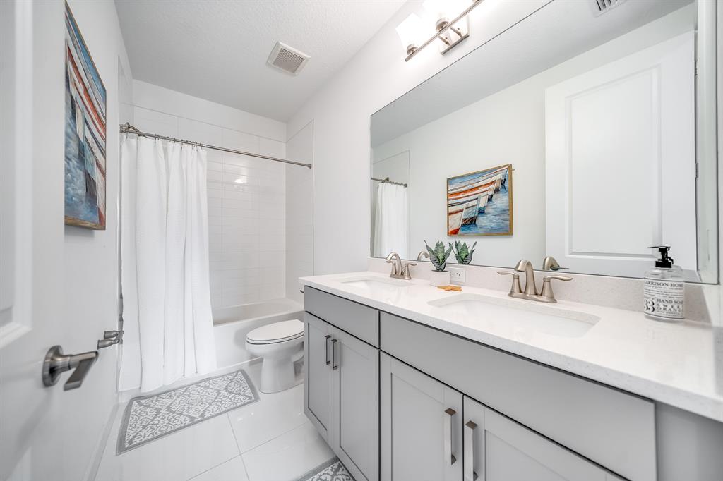 8307 Grand Prix Lane