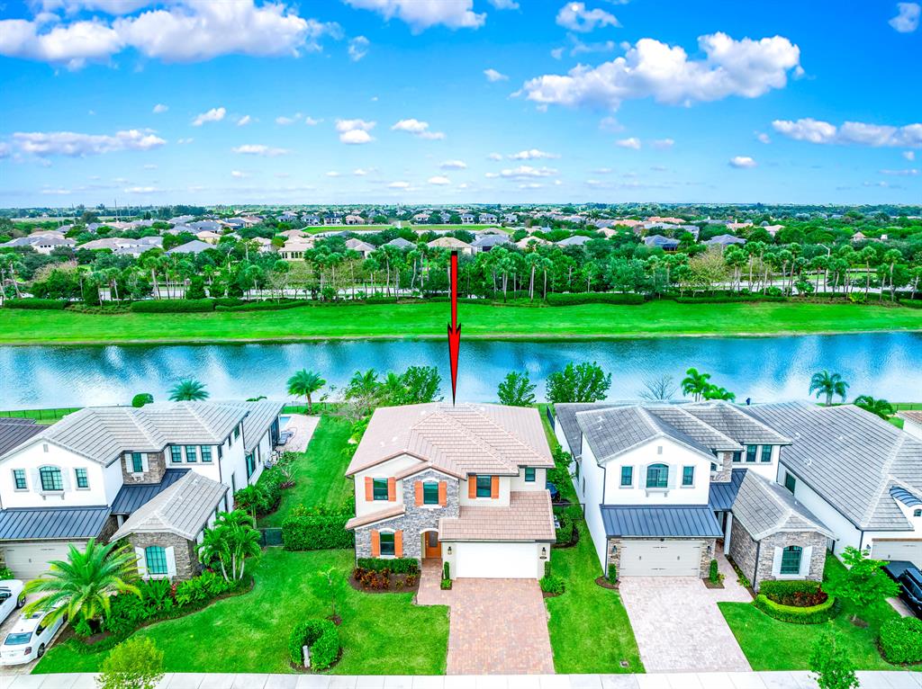8307 Grand Prix Lane
