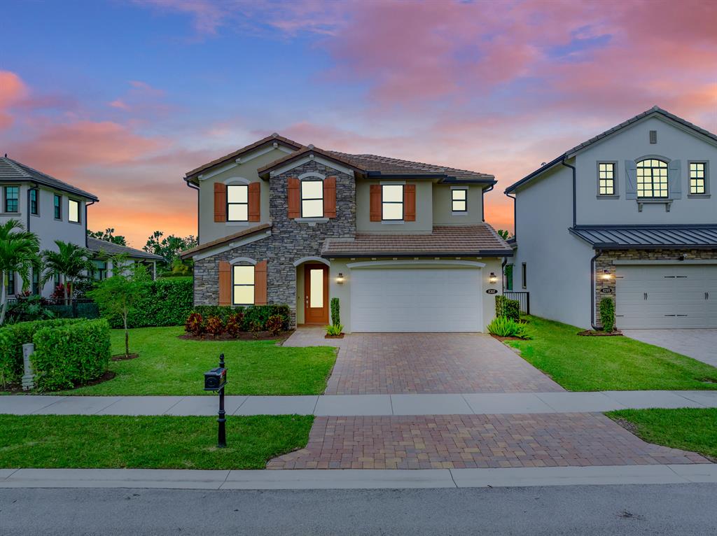 8307 Grand Prix Lane