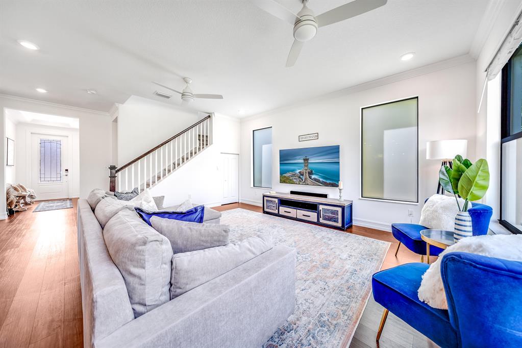 8307 Grand Prix Lane