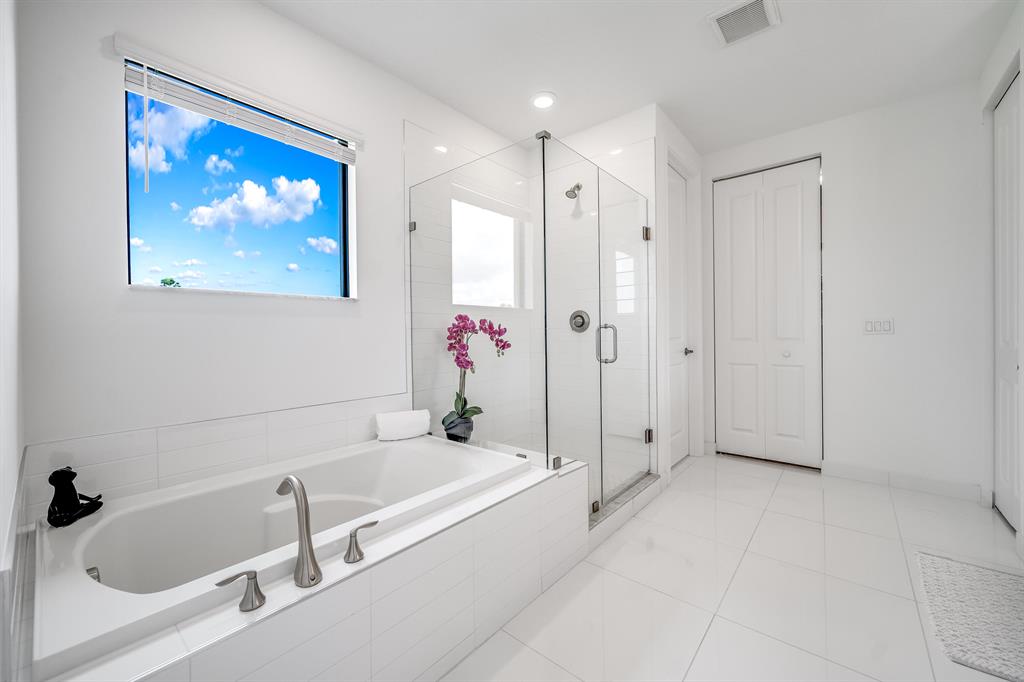 8307 Grand Prix Lane