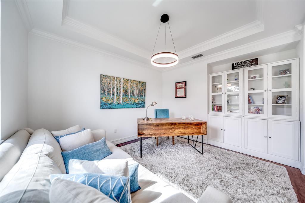 8307 Grand Prix Lane