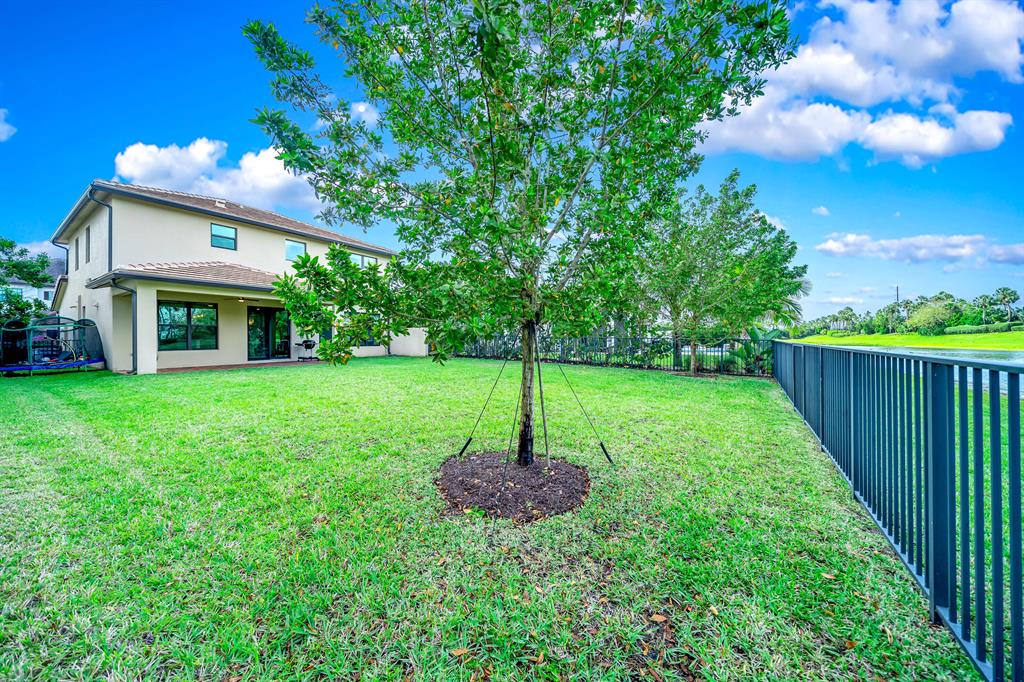 8307 Grand Prix Lane