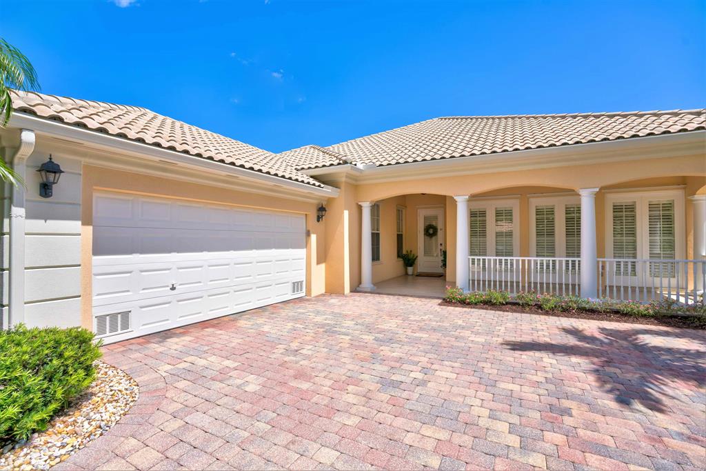 8573 SE Nicolete Lane