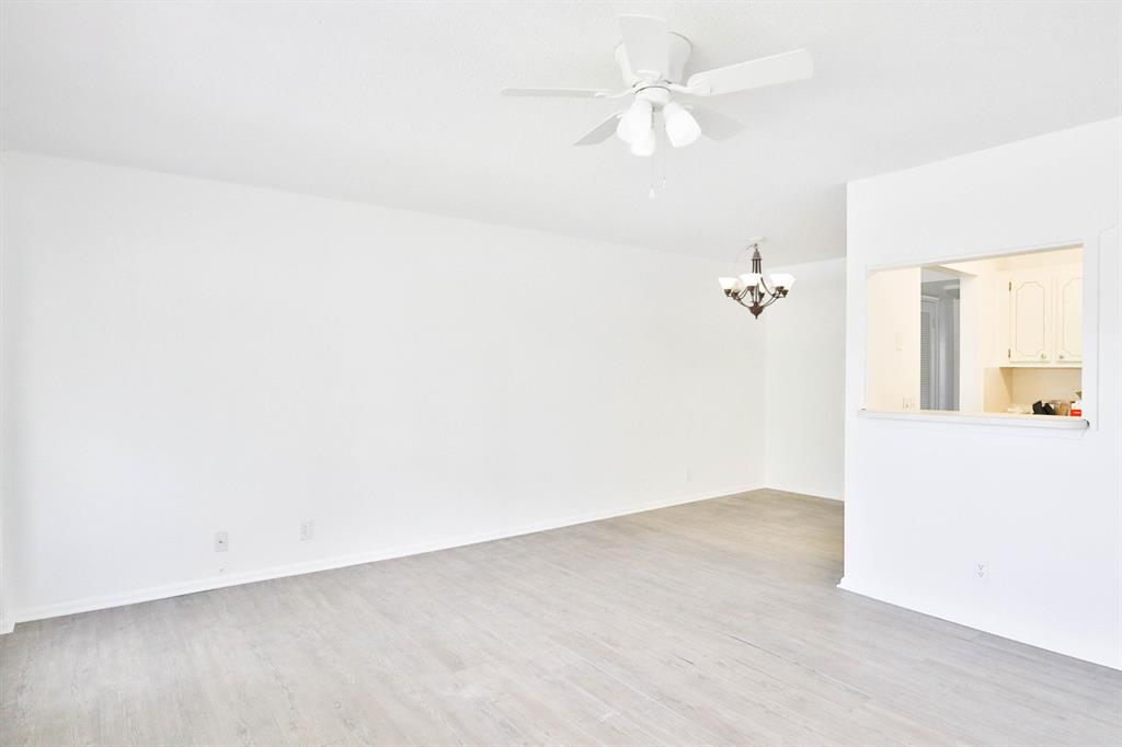 215 Camden I