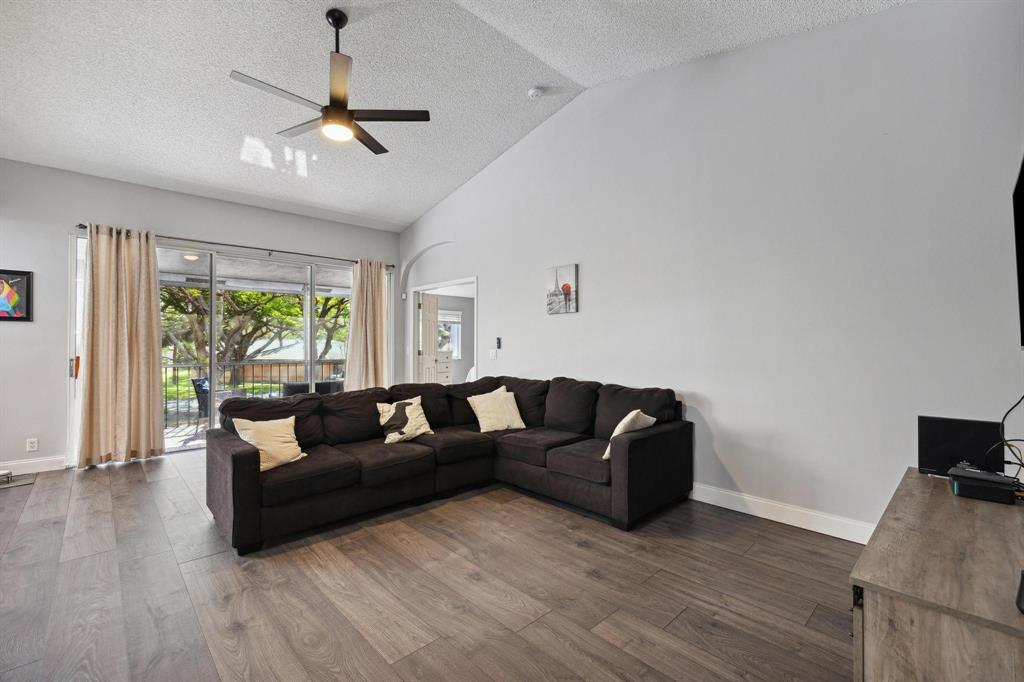 9754 Nickels Boulevard 205