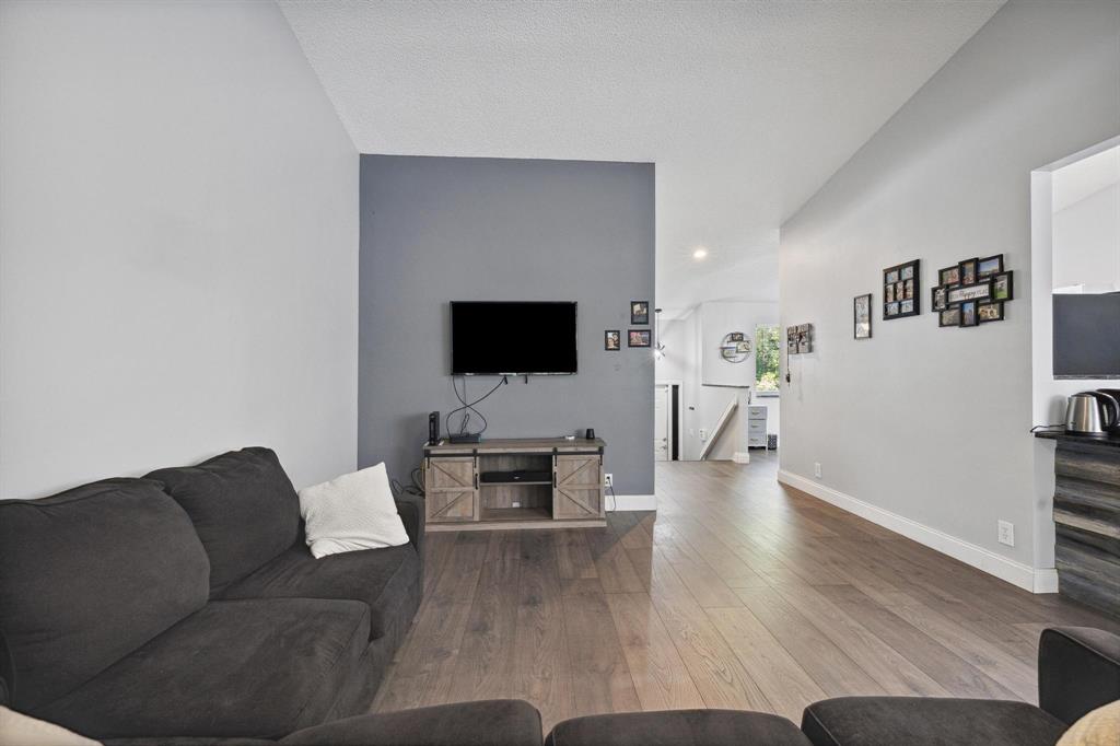 9754 Nickels Boulevard 205