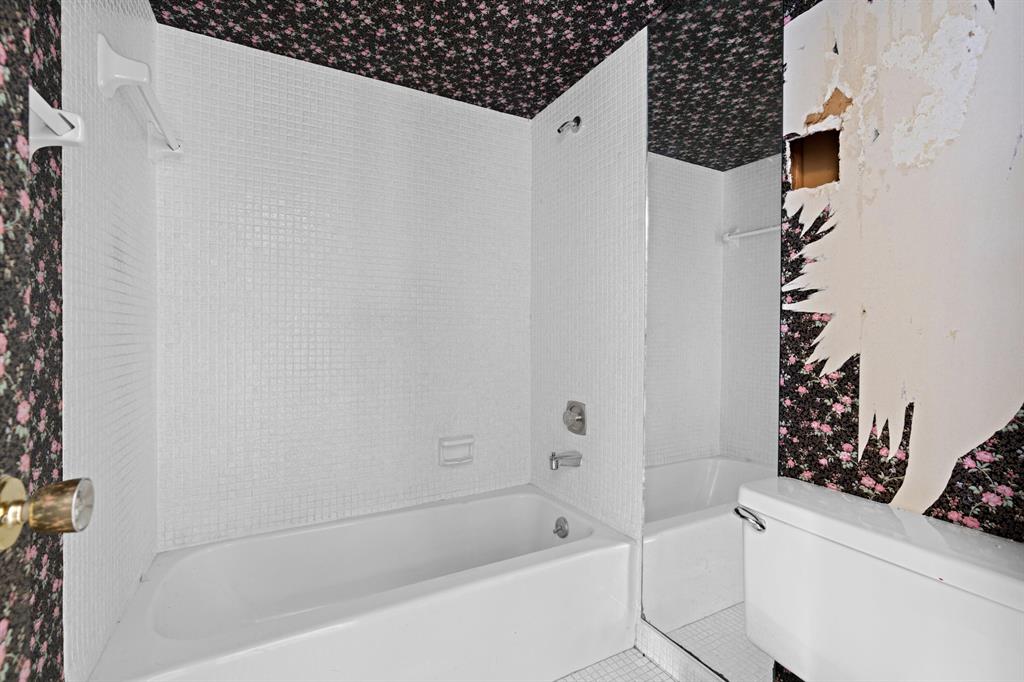 1151 Calamondin Terrace Unit: 101