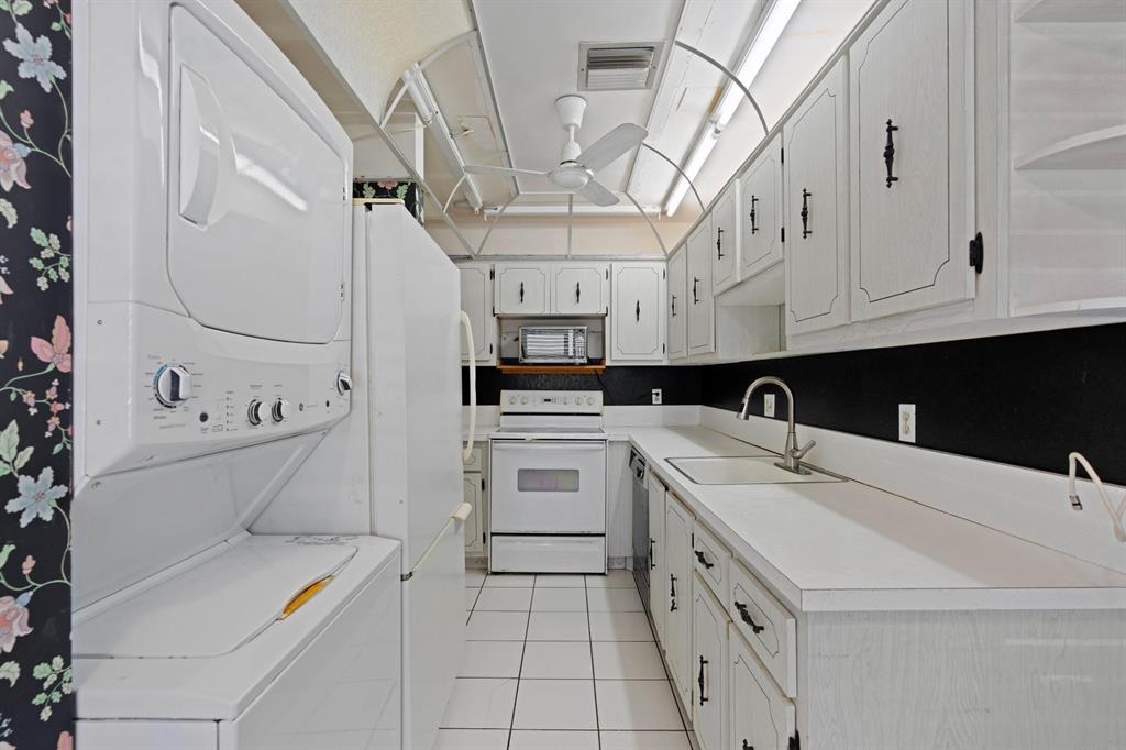 1151 Calamondin Terrace Unit: 101