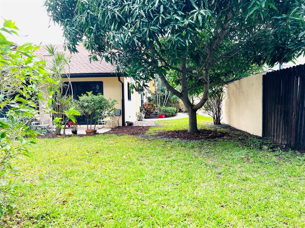 235 SW 29th Avenue