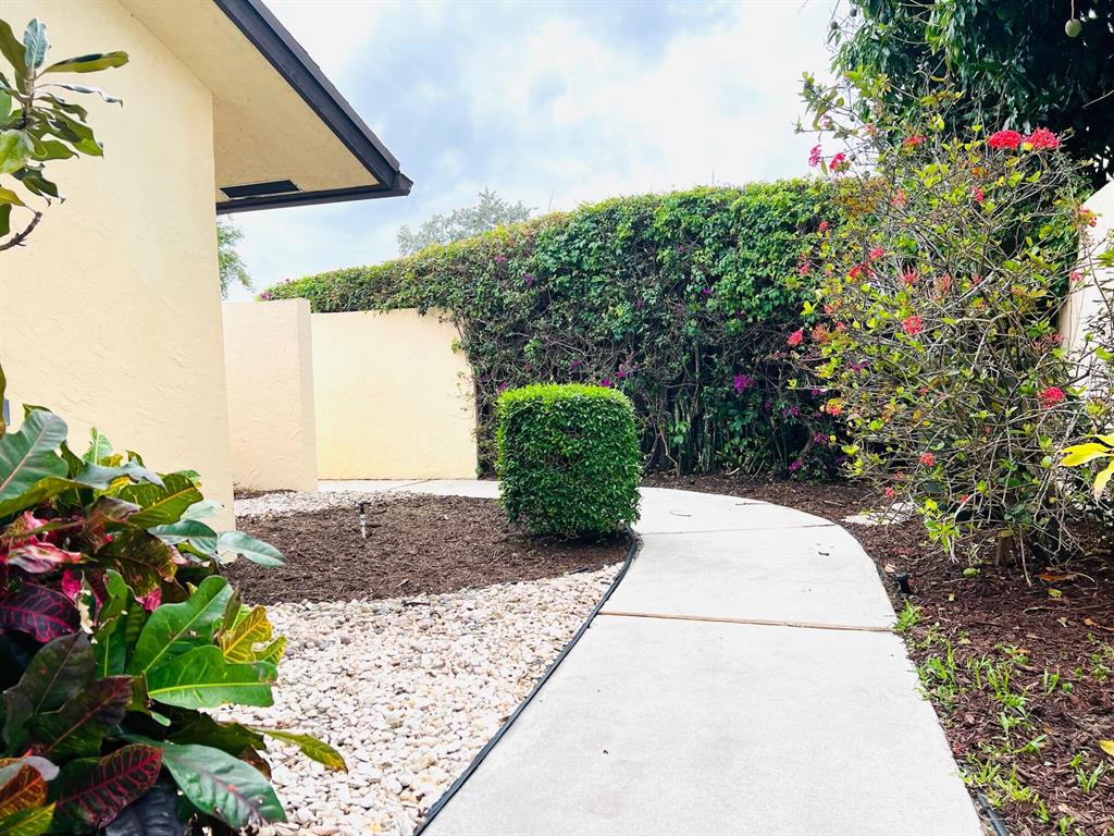 235 SW 29th Avenue