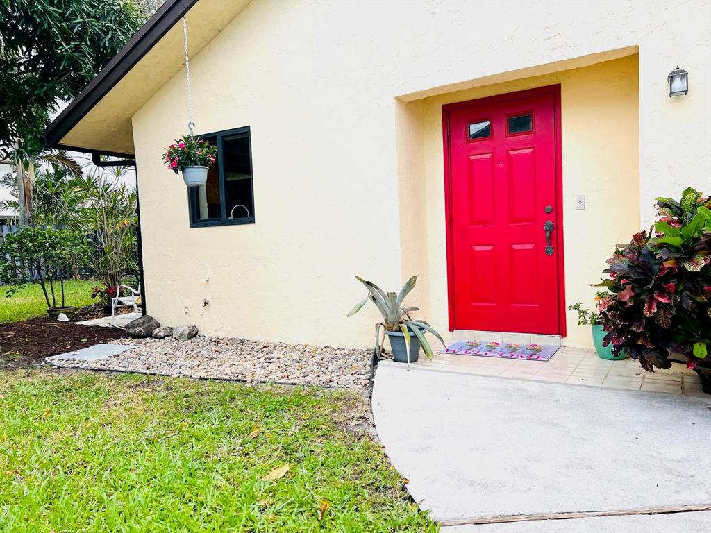 235 SW 29th Avenue