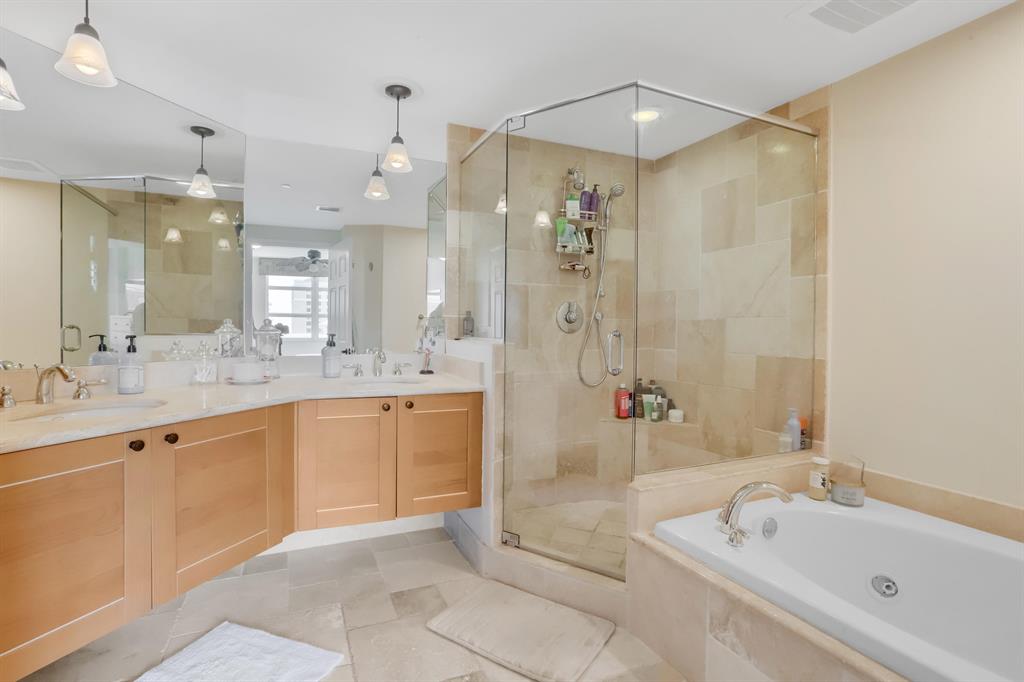 1819 SE 17th Street Unit: 604