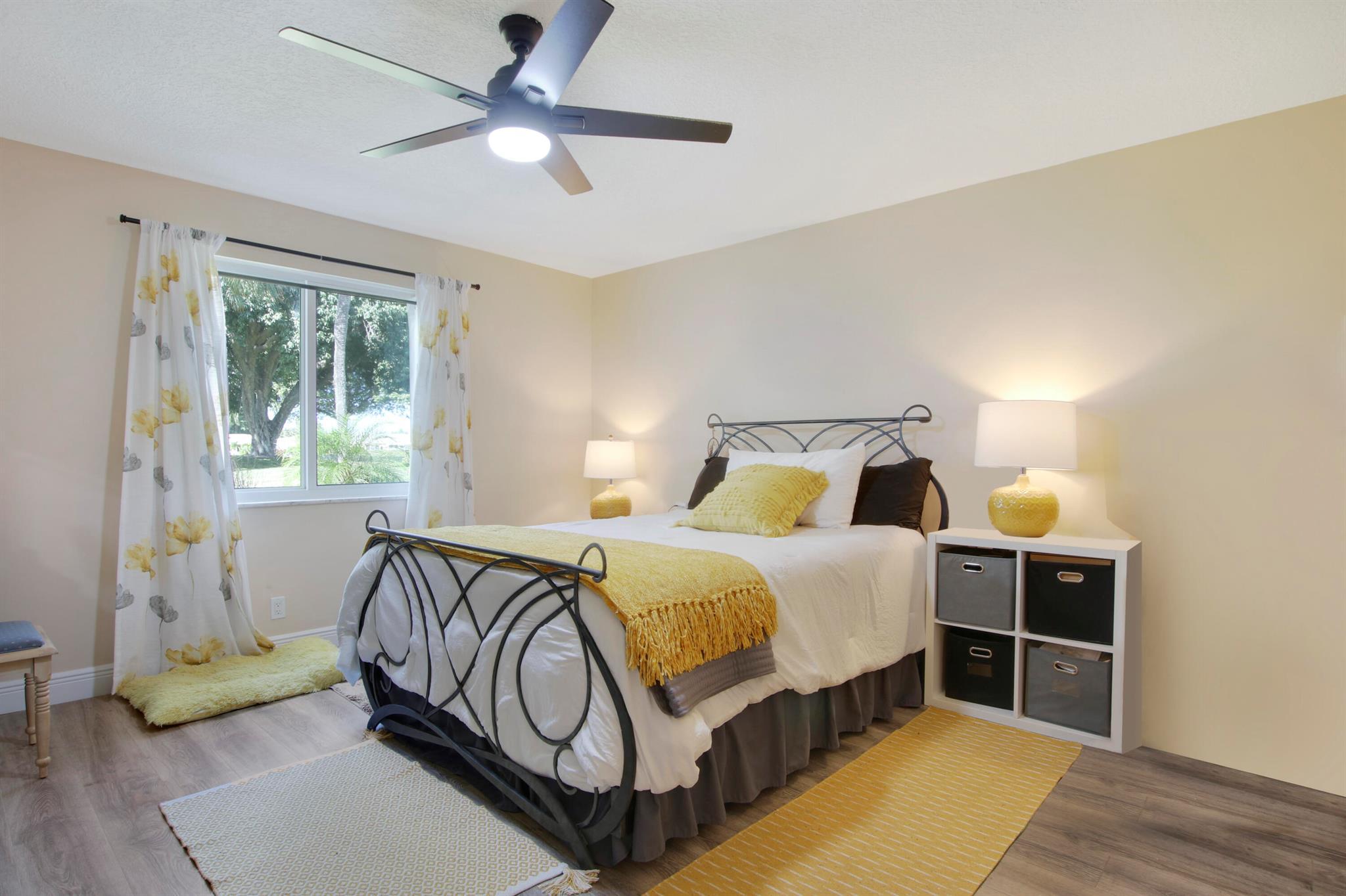 13658 Via Flora Unit: B