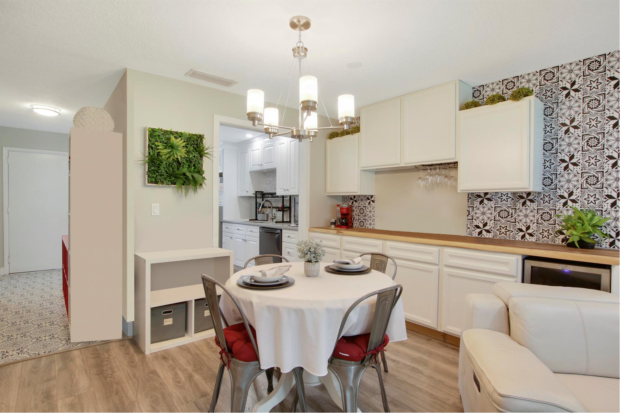 13658 Via Flora Unit: B