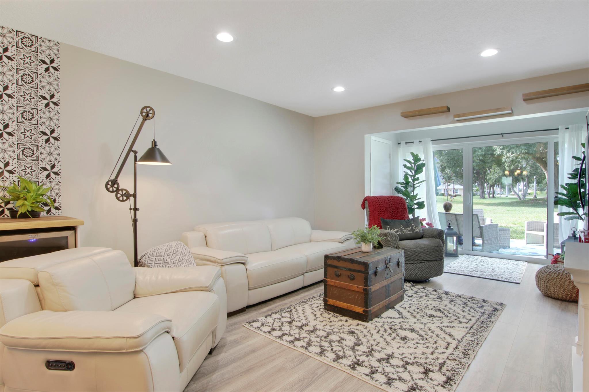 13658 Via Flora Unit: B