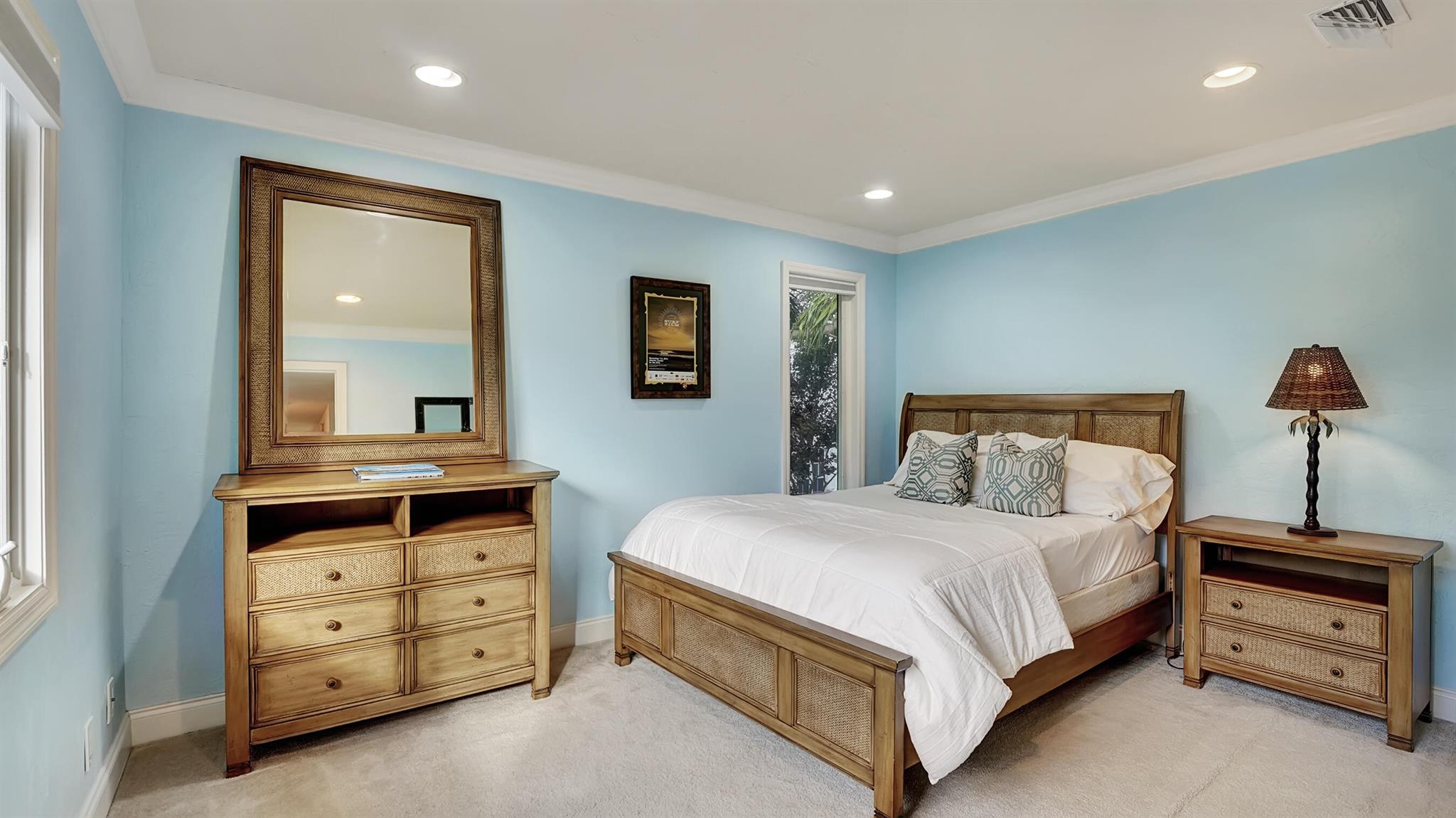 1010 NE 8th Avenue Unit: 35f
