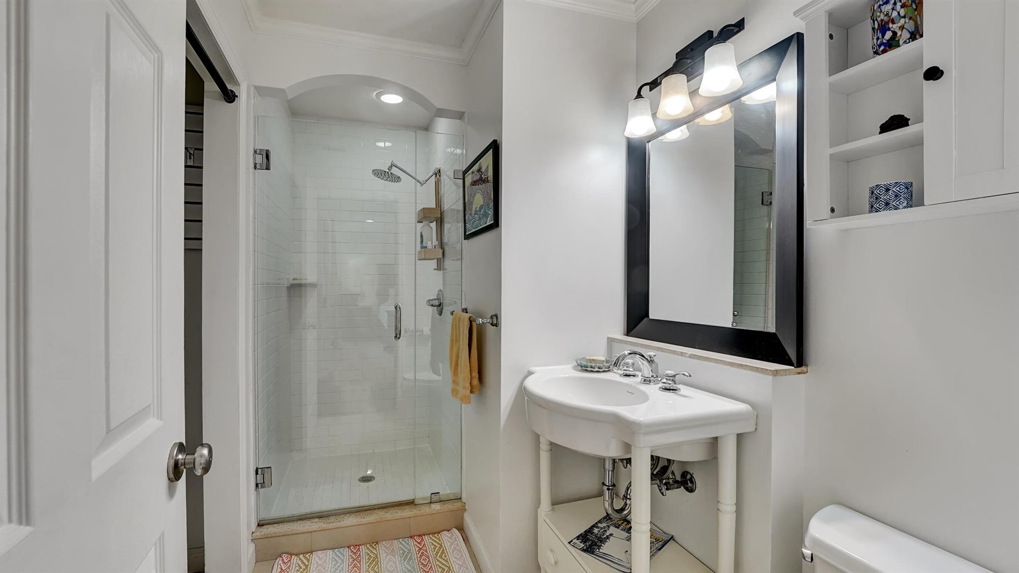 1010 NE 8th Avenue Unit: 35f