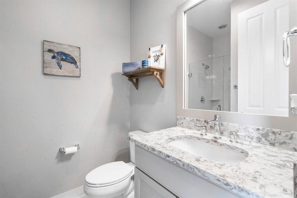 617 Windward Circle N