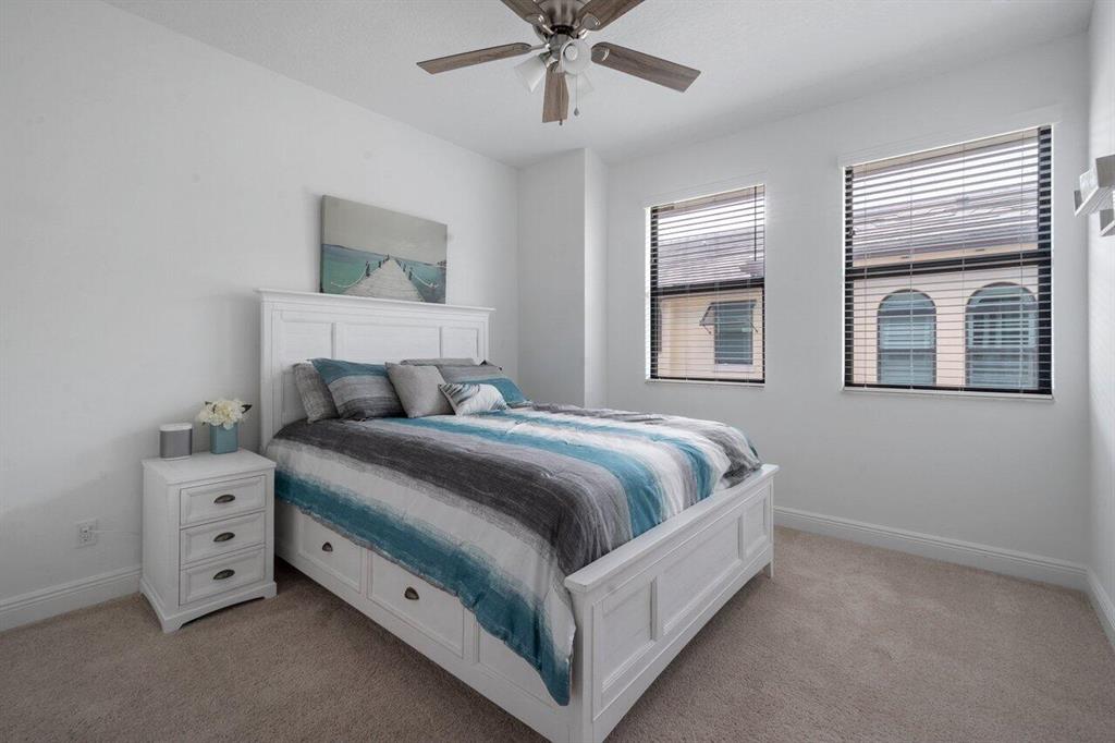 617 Windward Circle N