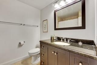 1010 NE 8th Avenue Unit: 32f