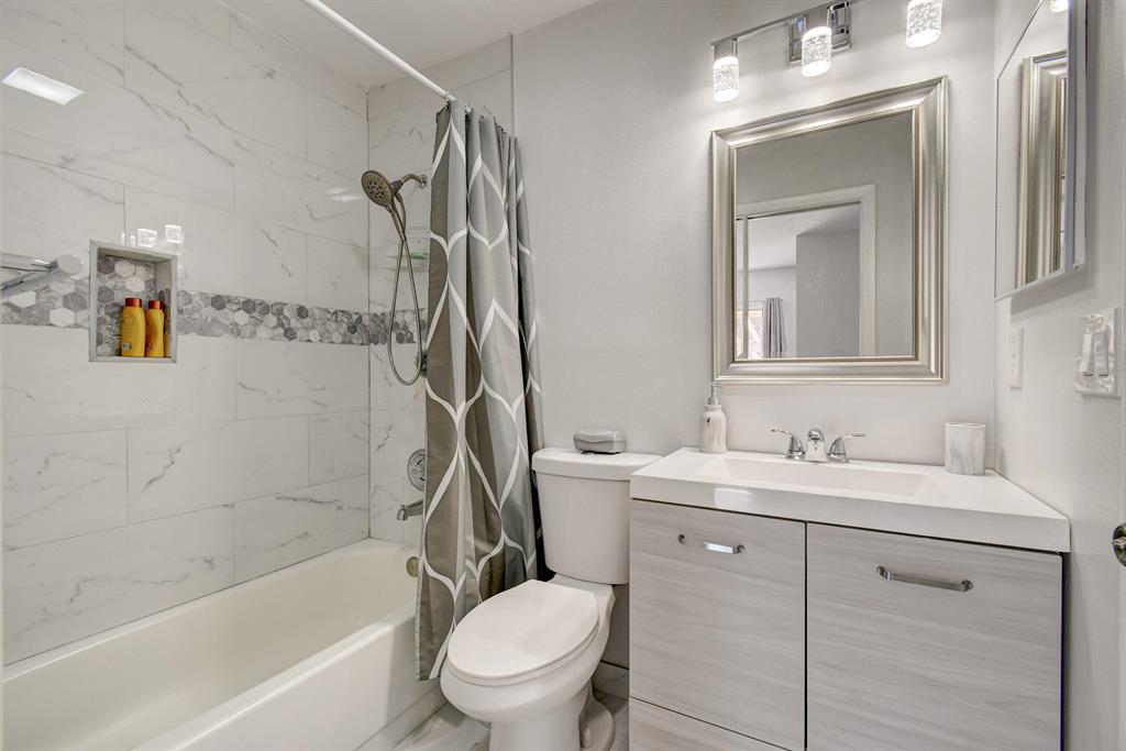 13719 Date Palm Court Unit: A