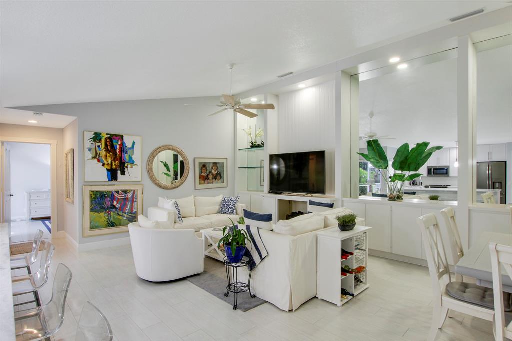 5701 Red Oak Court