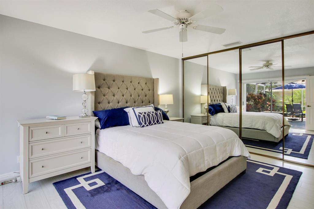 5701 Red Oak Court