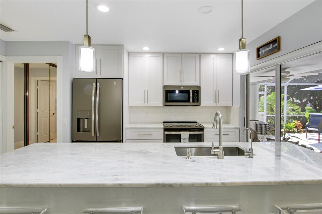 5701 Red Oak Court