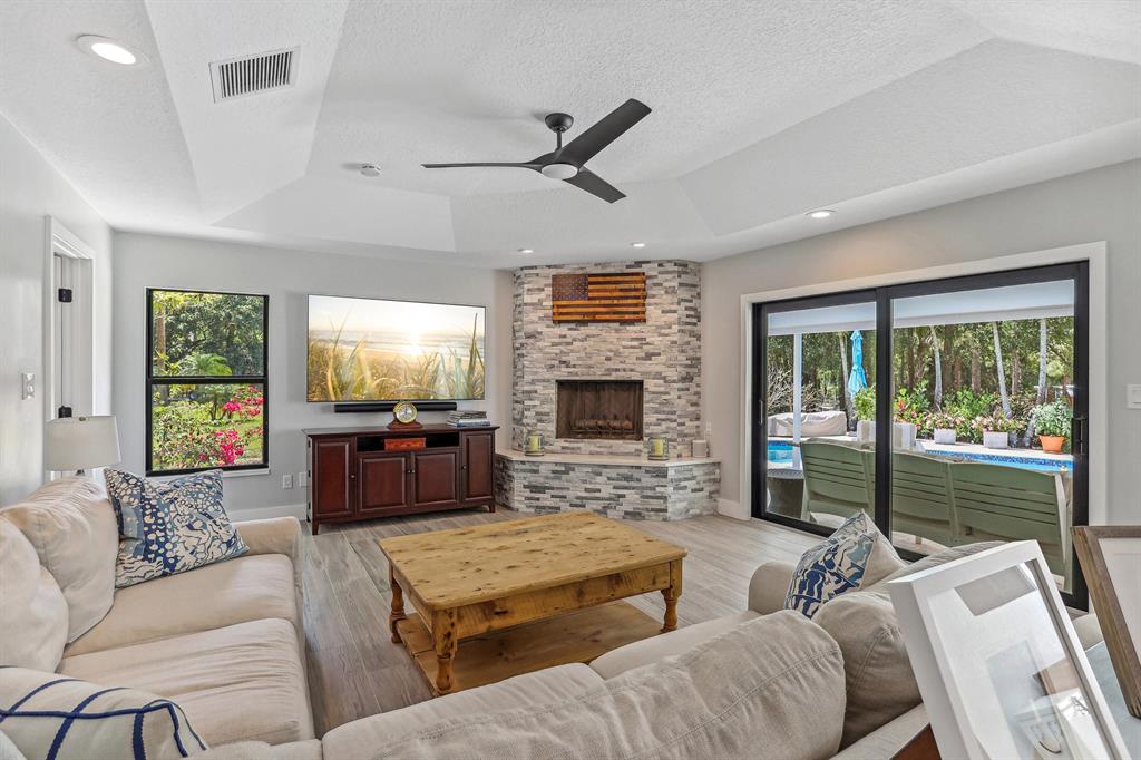 16419 106th Terrace N