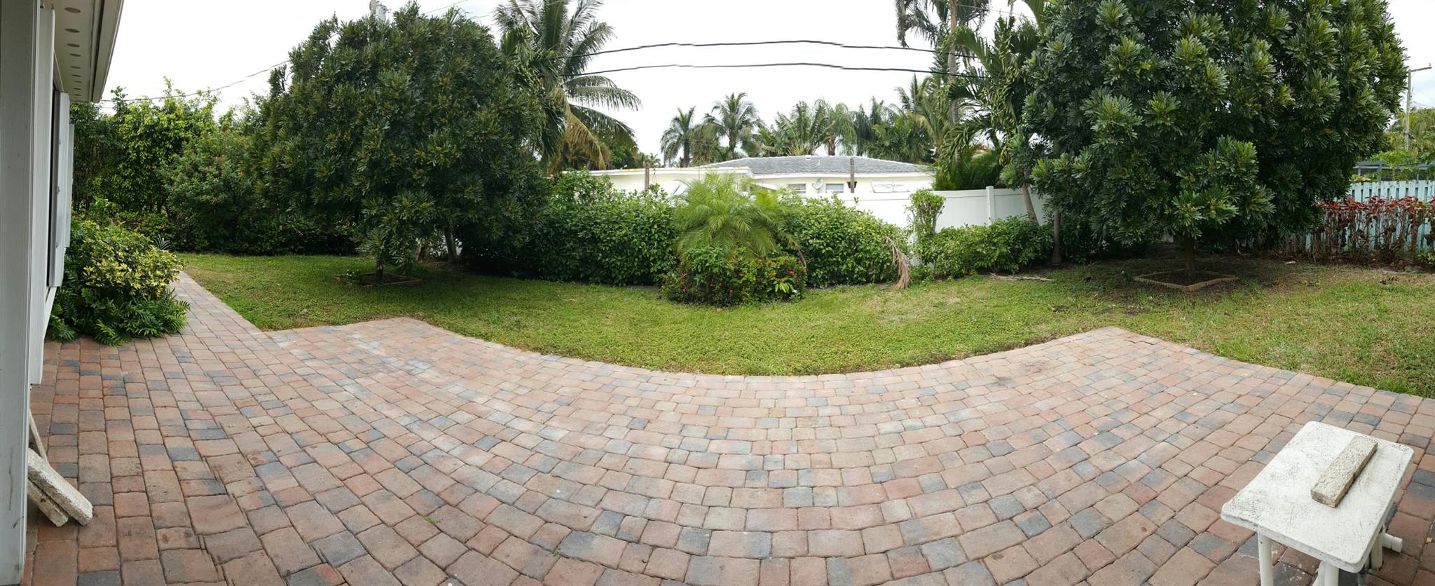 411 NE 28th Road