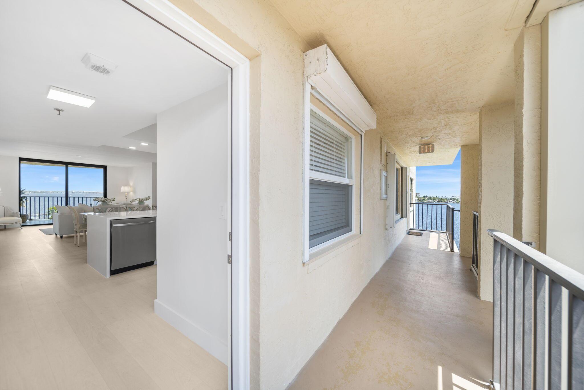 896 N Federal Highway Unit: #523