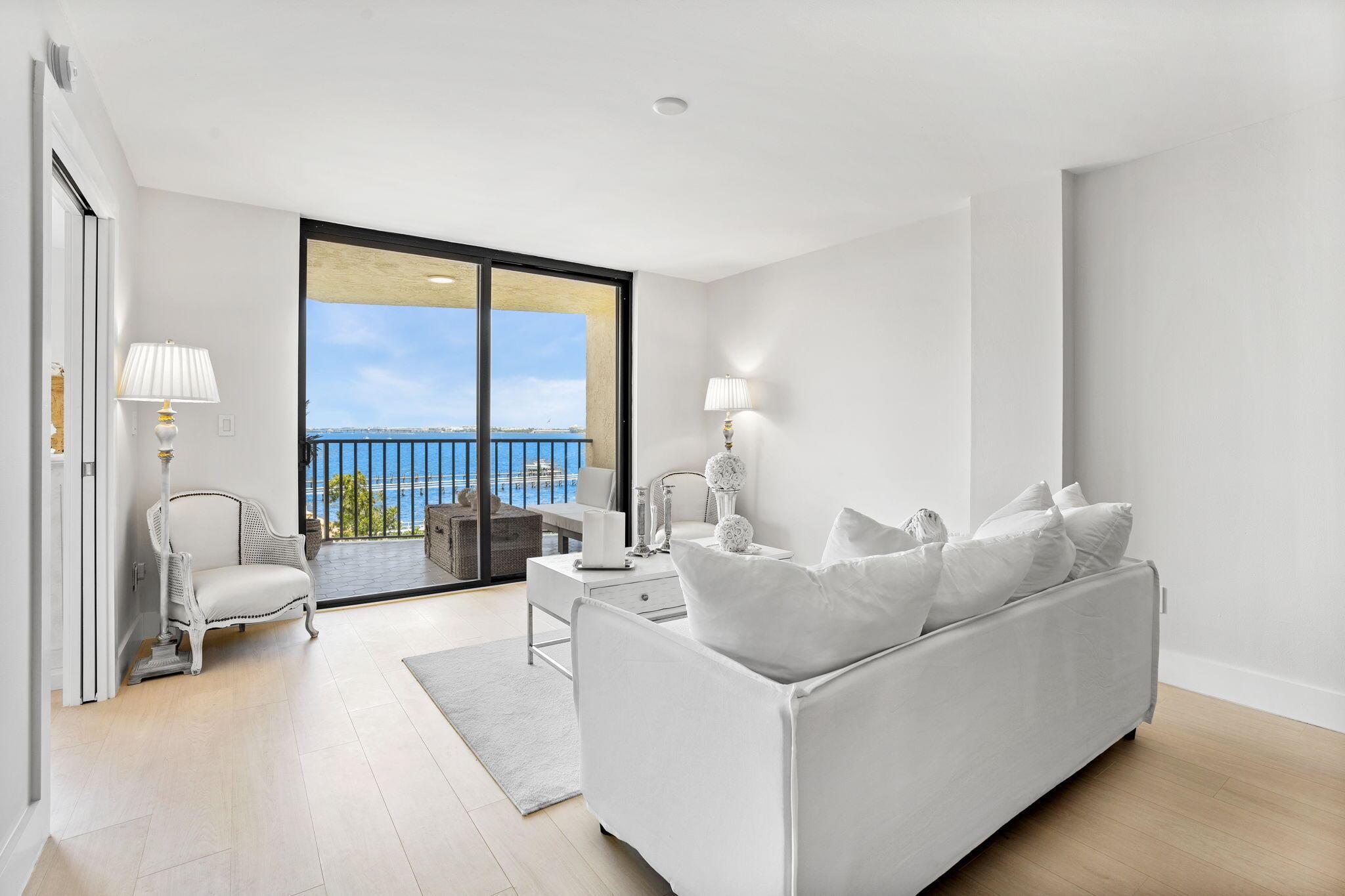896 N Federal Highway Unit: #523