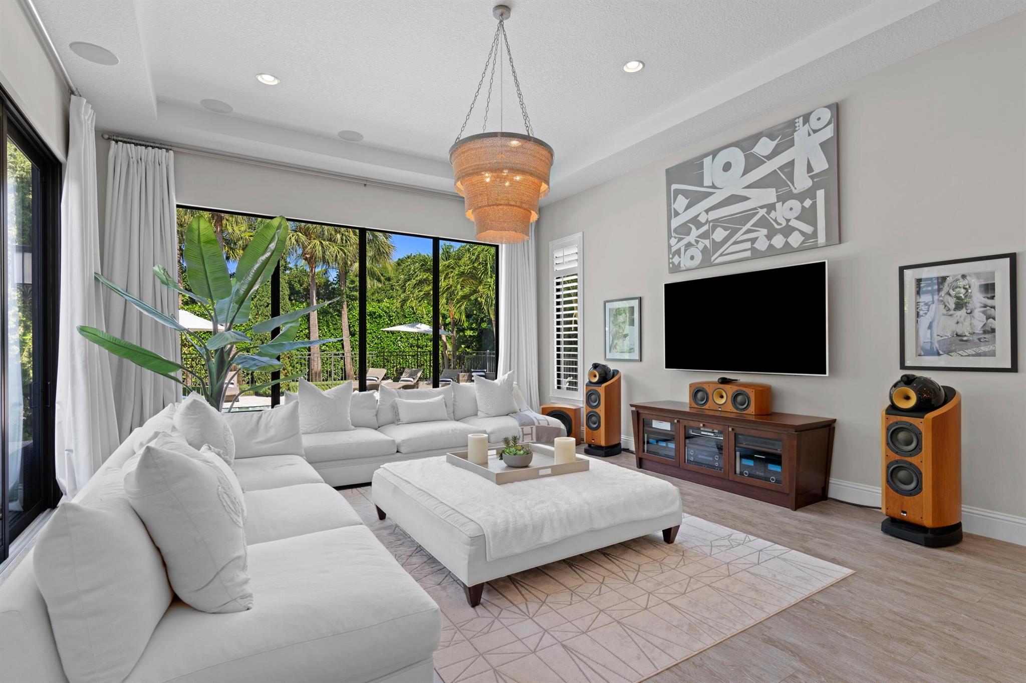 205 Gardenia Isles Drive