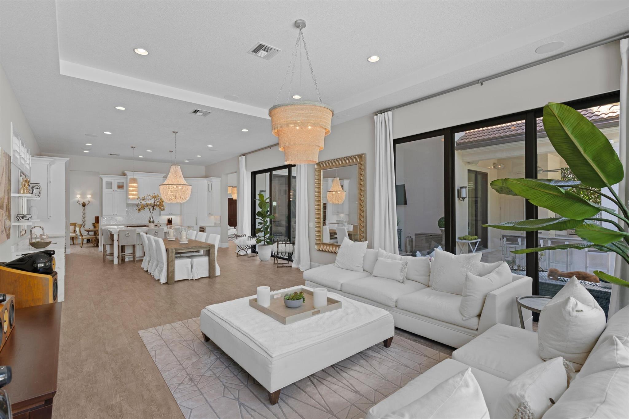 205 Gardenia Isles Drive
