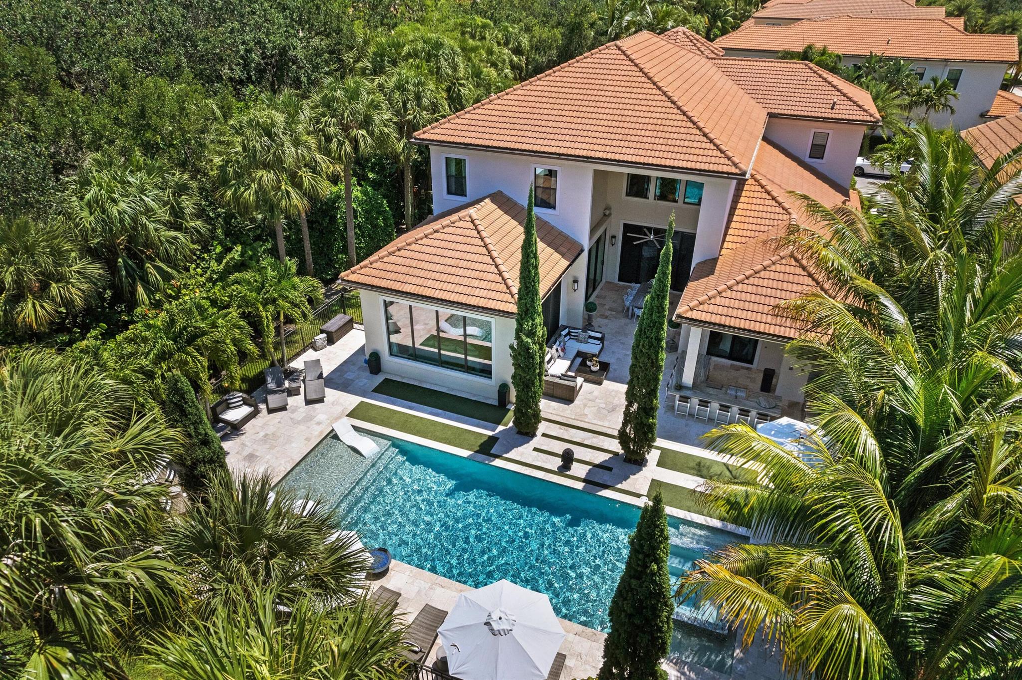205 Gardenia Isles Drive
