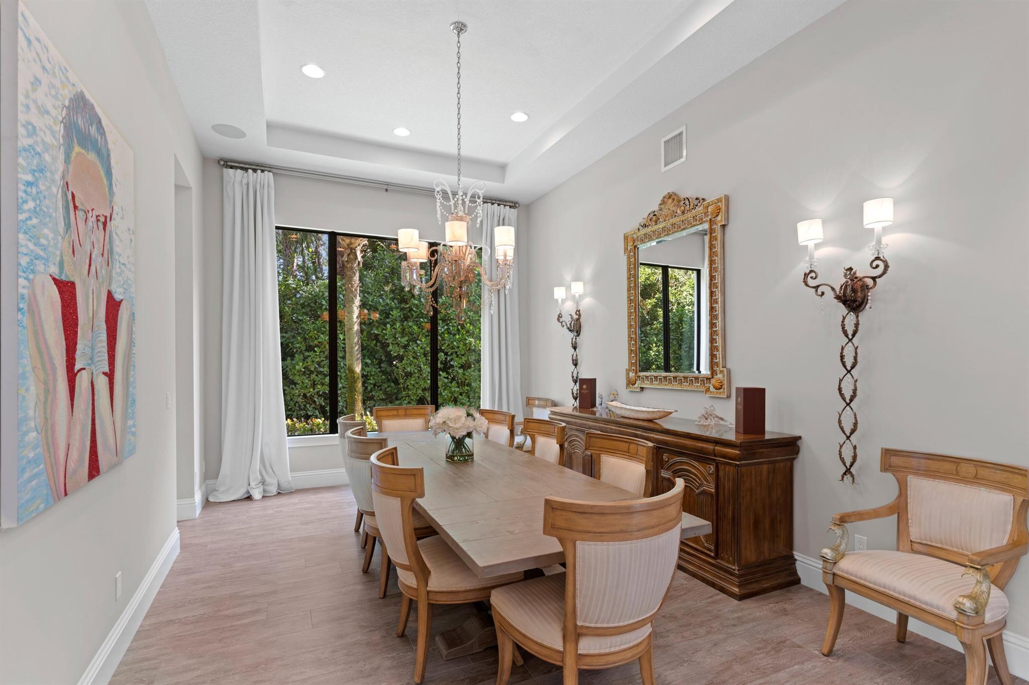205 Gardenia Isles Drive